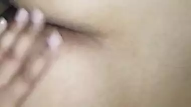 Big Ass Bhabhi Ki Chut Or Gand Me Hath Laga Ke Pani Nikala. Risky Capture For U All