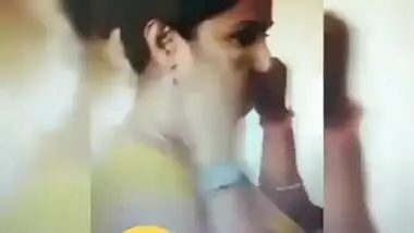 Desi scandal of a hot aunty sliding sari