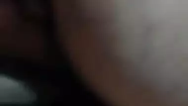 Tired Indian worker comes home and relaxes thanks to wife's pussy