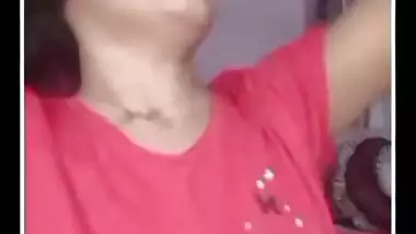 Young Dehati girl Ormi showing boobs and pussy viral clips