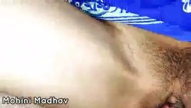 Gandi gandi Hindi talks karke hue dhasu chudai ka khel