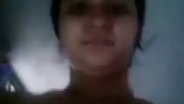 Chubby bhabhi pink pussy showing viral video making
