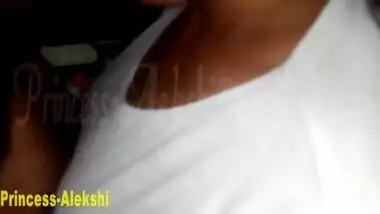 Desi bhabi sucking cock nicely