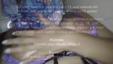 Real Persian Muslim Mature In Hijab Squirt Wet...