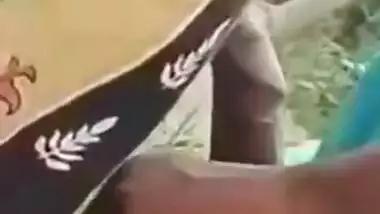 Sultry Mallu hussy impresses Desi man with deep XXX blowjob outdoors