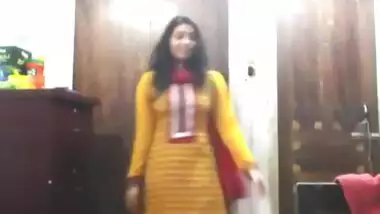 Bengali hottest college girl Aaliya’s strip tease mms