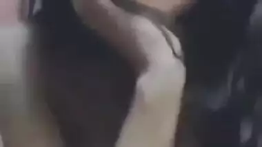 Smiling desi beauty topless for boyfriend