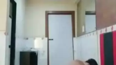 Today Exclusive- Sexy Desi Wife Ridding Hubby Dick