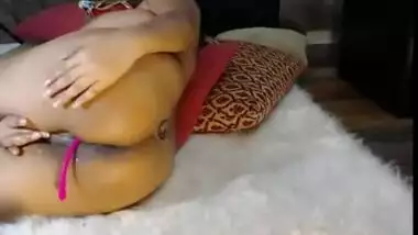 Indian Amateur wife masturbating on webcam