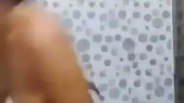 Girl Bathing And Fingering