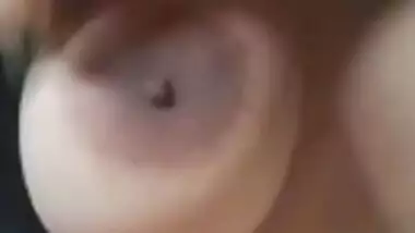 Bangladeshi girl showing big boobs live