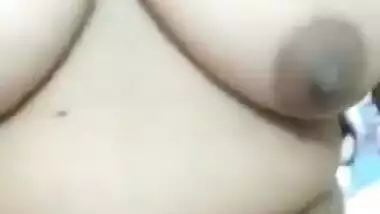 Booby wife nude show for her facebook lover