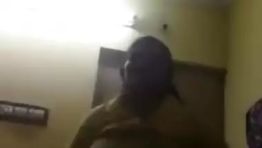 Cheater mature bhabhi nude captured