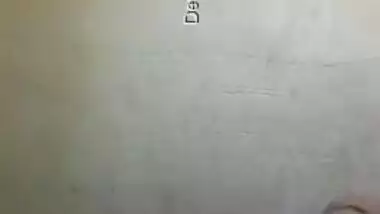 Young Desi chick goes in bathroom to worship natural XXX knockers