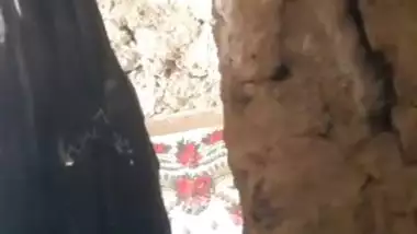 Pashto bhabhi fuck in standing position in rock house