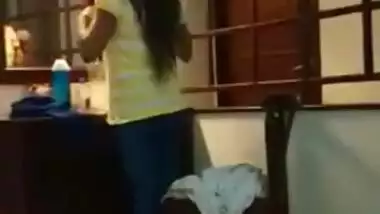 Hot Mallu BPO Girl Wearing Clothes After Shower