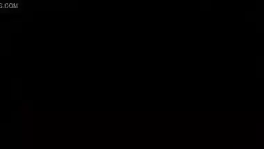 Desi Indian guy spying his girlfriend while groping her ass on 10th January 2018