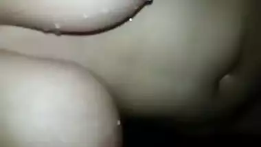 Pretty Desi girl satisfies boyfriend's XXX fantasy filming herself