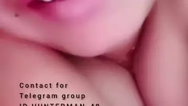 Cam girl in saree goes live to show huge boobs