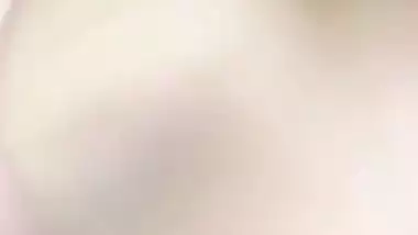 Huge boobs showing gorgeous girl fingering video