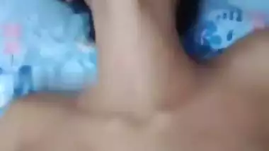 Kolkata sex video of 19-year-old girl moaning while fucking