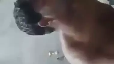 Wild man’s hard sex makes his wife moan in Bangla sex video