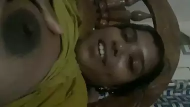 Telugu wife boobs selfie MMS video – Andhra nude show