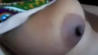 Fouziya Maamis Cute NIce Boobs