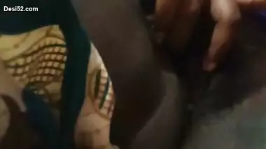 Mallu bahbi Showing Her boobs and Pussy