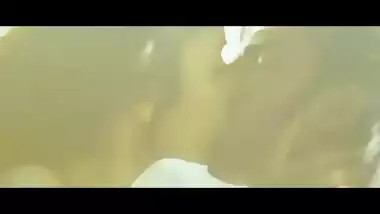 anushka sharma kisses 