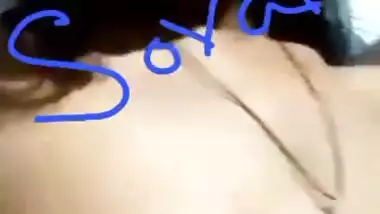 Tiny tits Desi wife striptease MMS selfie video