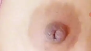 Gorgeous girlfriend white boobs showing to boyfriend