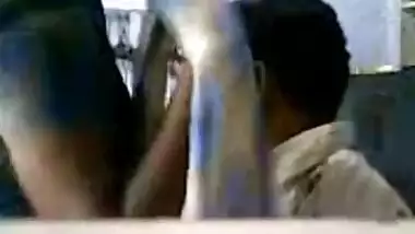 Hot MMS Of Girl In Pondicherry Mobile Store