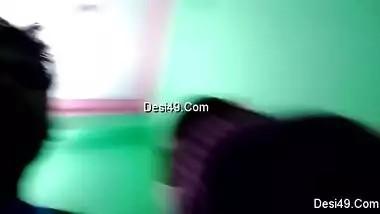Man kisses his modest girlfriend in India filming them on XXX camera