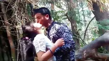 HD Indian porn episode of college legal age teenager cutie Payal outdoors