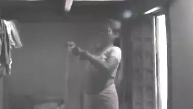 CCTV footage of village aunty changing saree