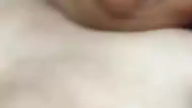 Desi wife exposes XXX sized breasts on camera in MMS homemade porn